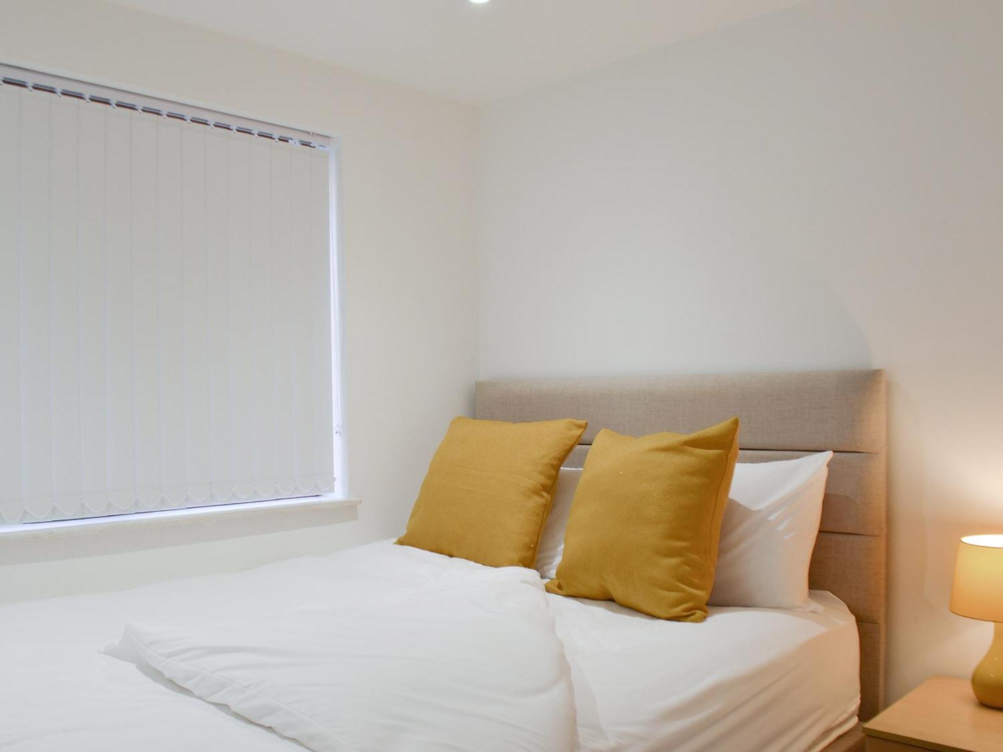 Holiday home Waterside Sixteen - Uk13038 *